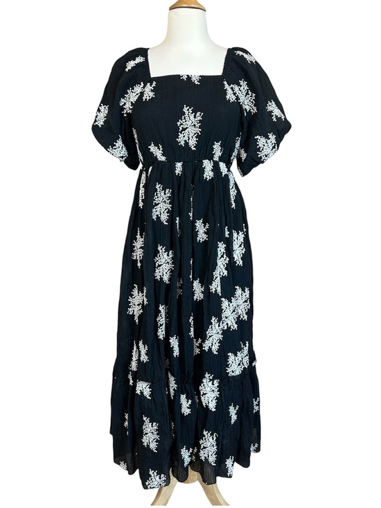Polagram Dresses & Skirts - NWT Polagram Black Maxi Dress with White Floral Embroidery Puff Sleeves size S